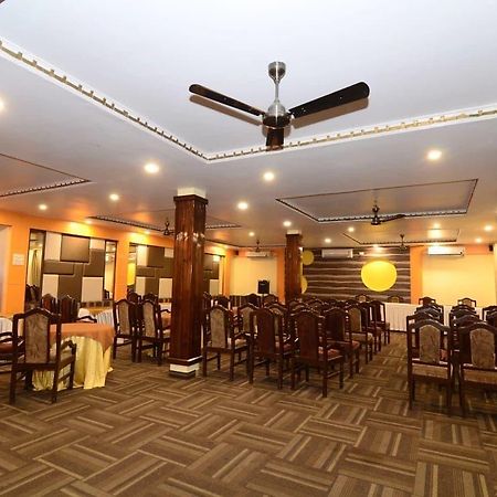 Hotel Little Palace Dibrugarh Dış mekan fotoğraf
