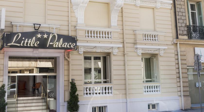Hotel Little Palace Dibrugarh Dış mekan fotoğraf