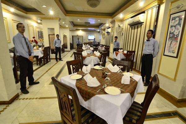 Hotel Little Palace Dibrugarh Dış mekan fotoğraf