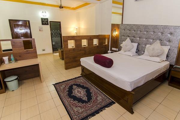 Hotel Little Palace Dibrugarh Dış mekan fotoğraf